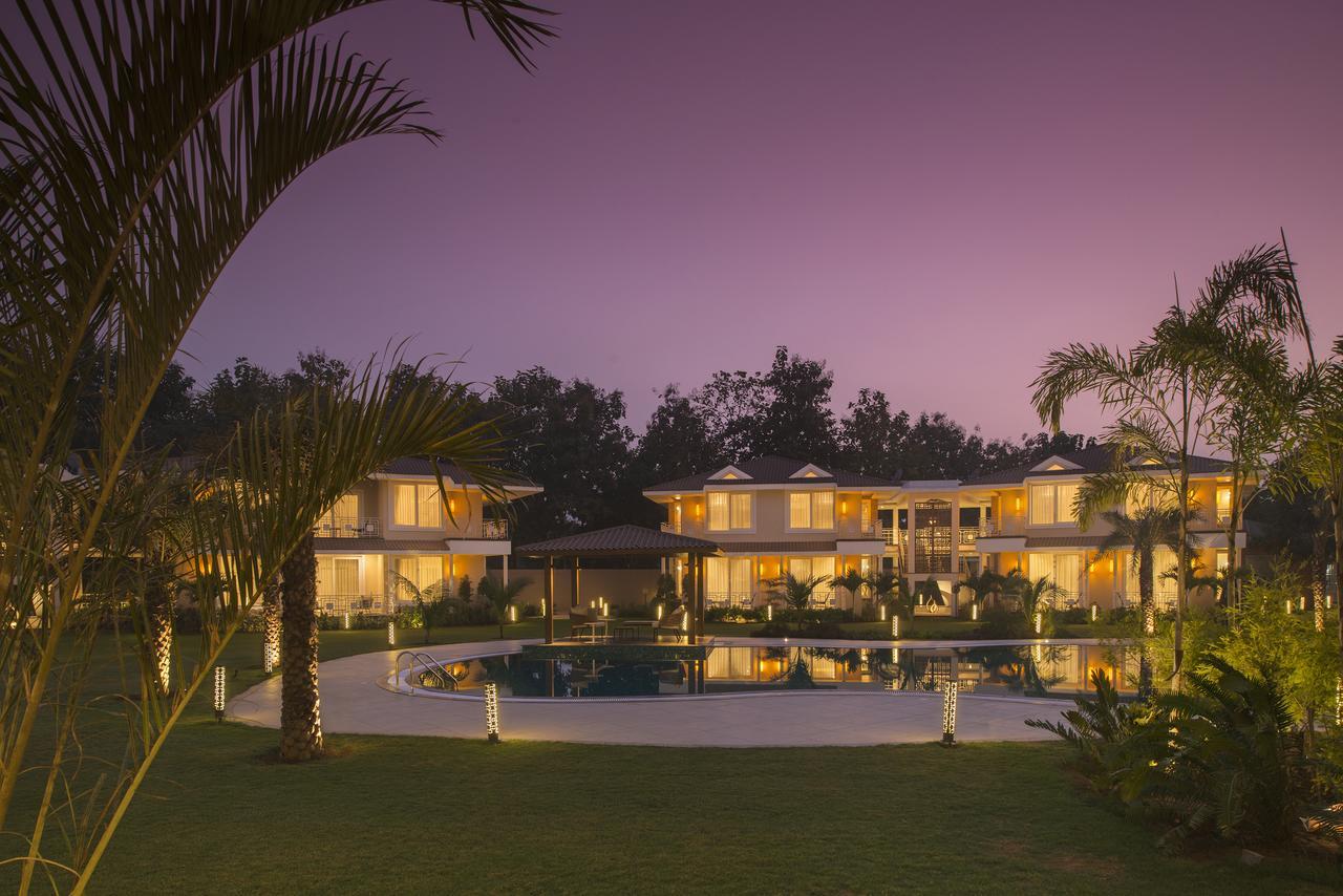 Kabir Hotel & Spa Vadodara Kültér fotó